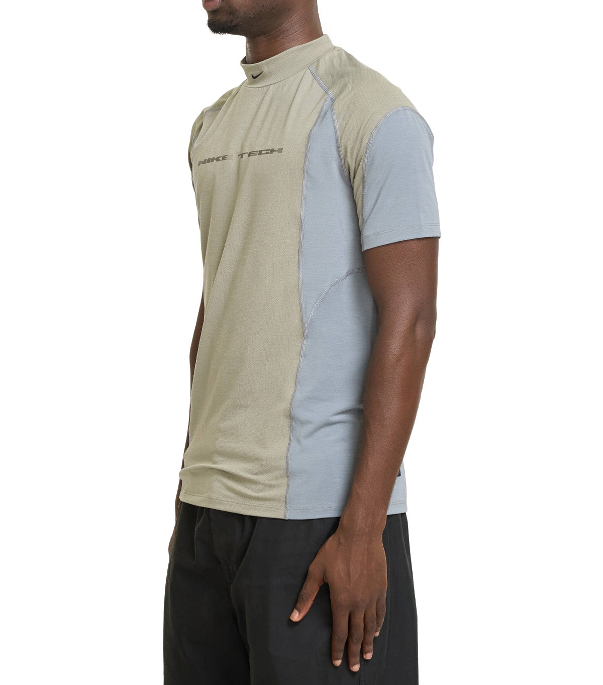 Nike Tech T-Shirt Army