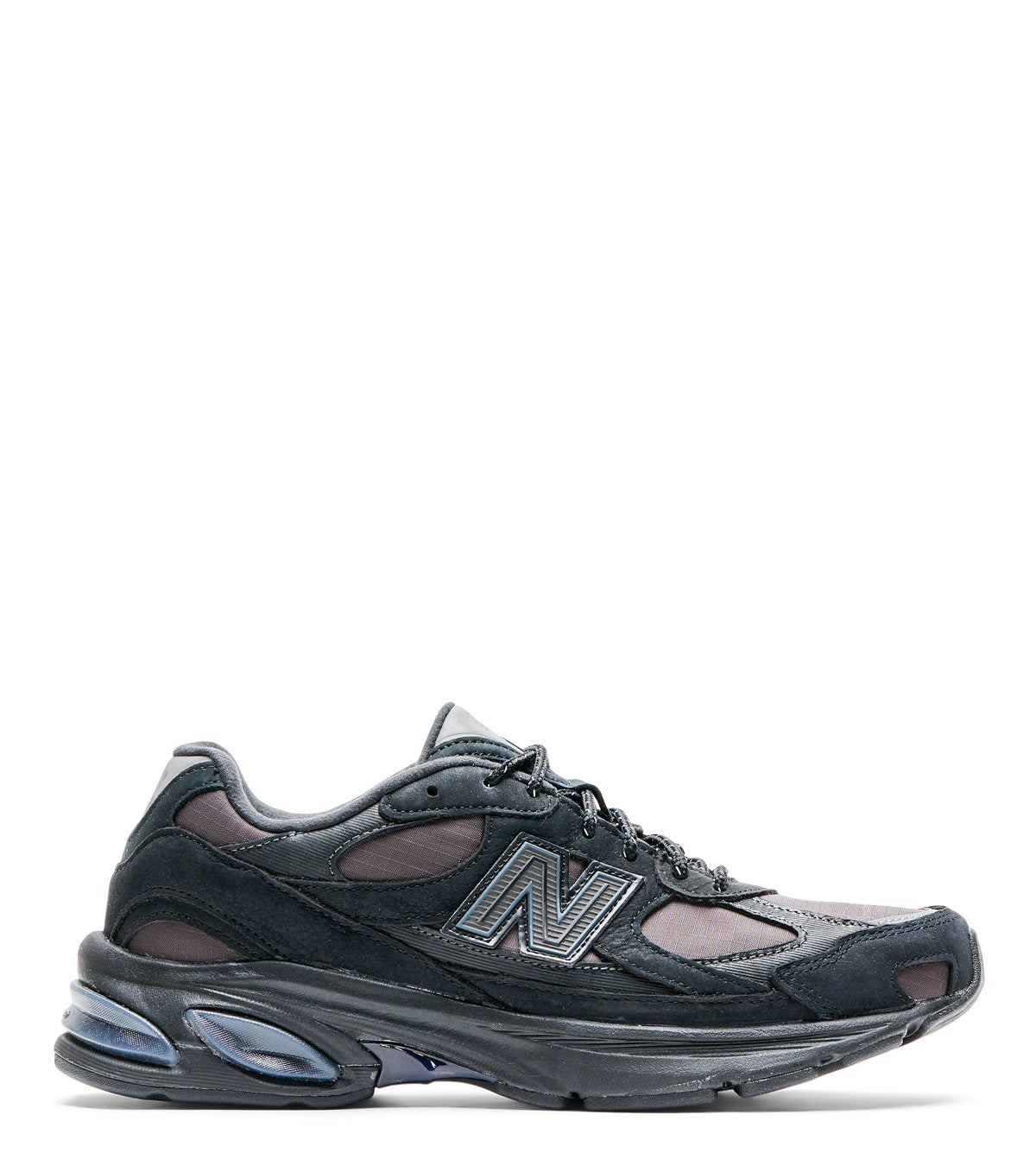 02.11.26 New Balance 2010 Black