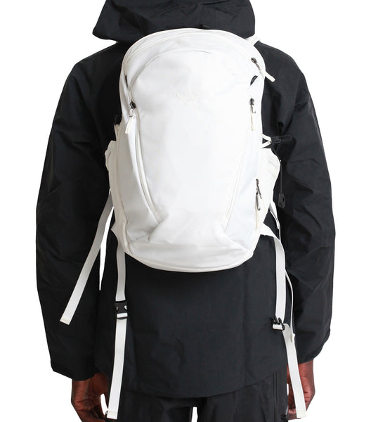 Arc'teryx Mantis 26 Backpack White