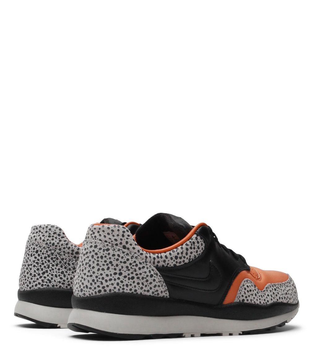 Nike Air Safari Black