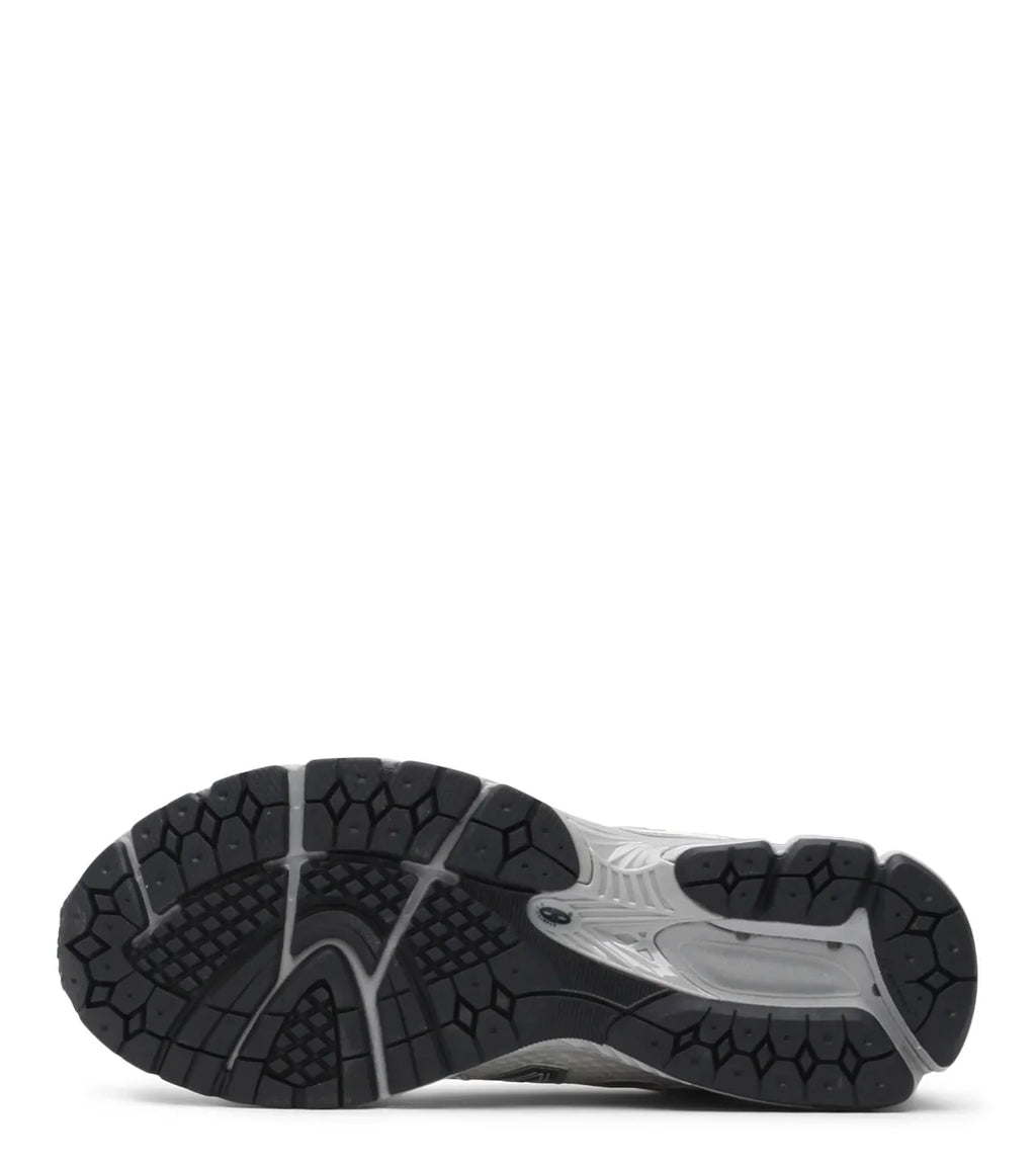 New Balance 860v2 Sea Salt Grey