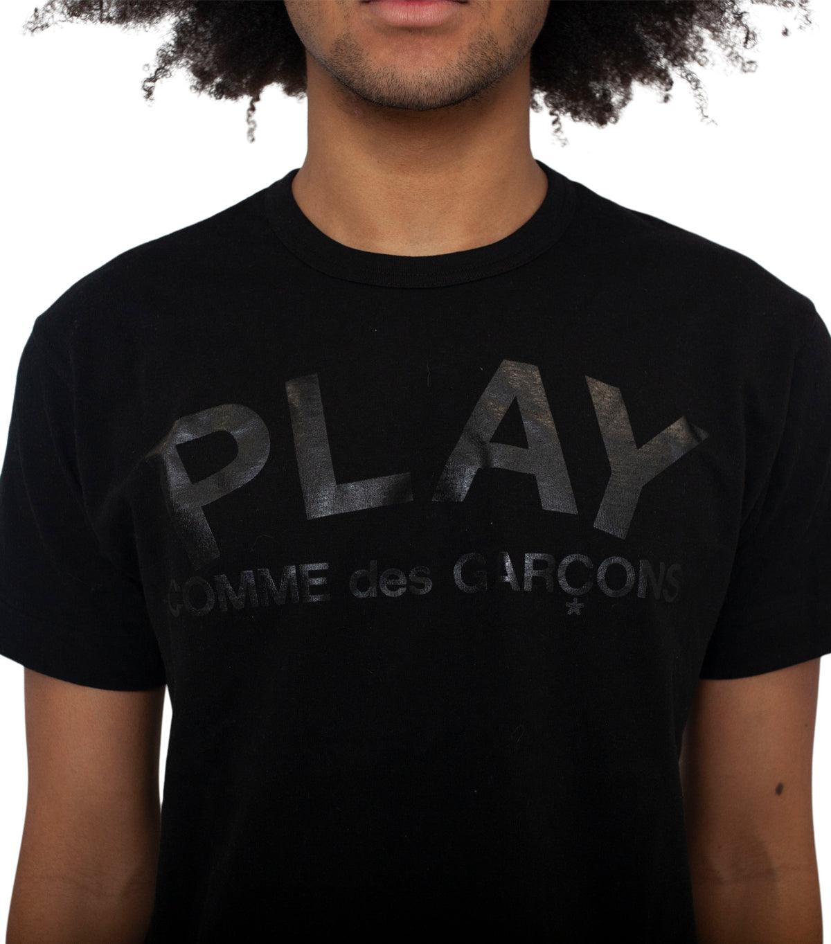 CdG PLAY Words Logo T-Shirt Black | SOMEWHERE