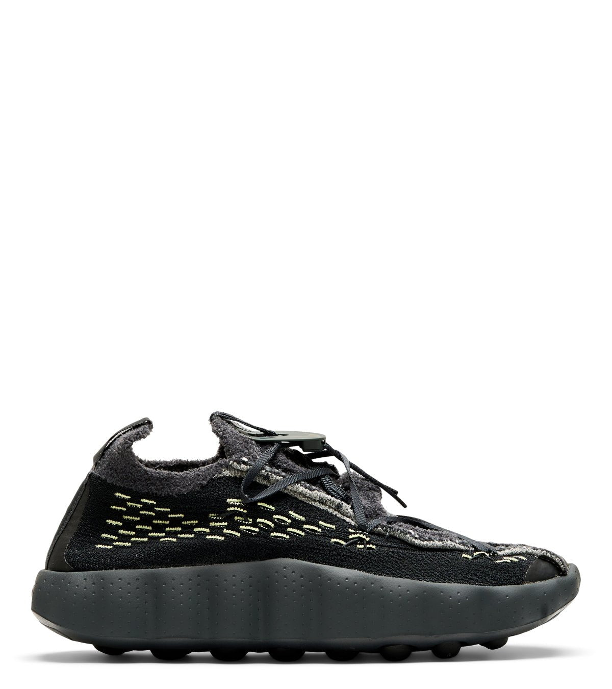 Nike Mind 002 Flyknit Black